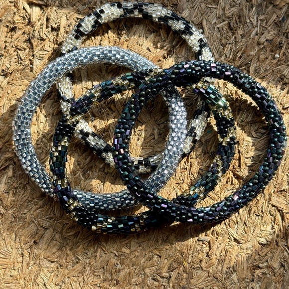 Aid Through Trade Flamingo Set Three Bracelets NWT + 4 Just Added Silver/Black - Picture 9 of 9